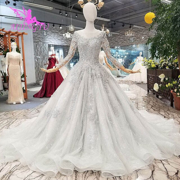 Beautiful O-Neck Full Length Backless Wedding Gown
