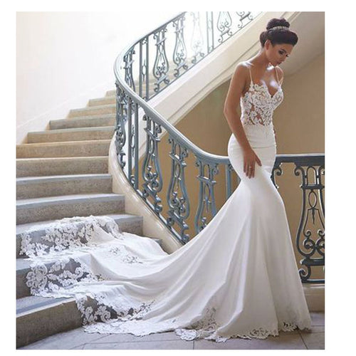 Vintage Lace Sweetheart Neck Backless Wedding Gowns