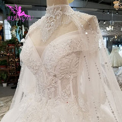 Unique Design Long Sleeve Full Floor Length Wedding Dress